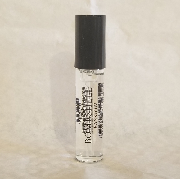 2 or More for $10 each Mini Spray 2.66ml NWOT - Bombshell Passion - Picture 1 of 3